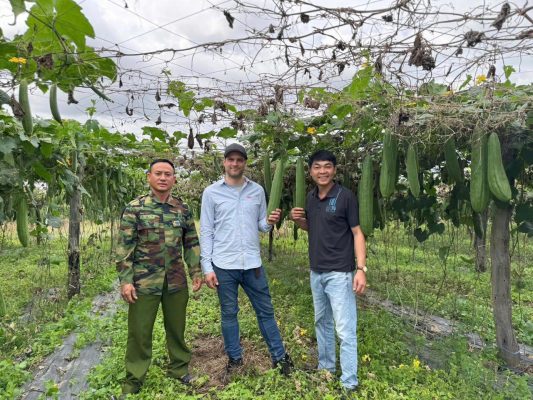 Nhiều đối tác quốc tế tới tìm hiểu về sản phẩm và mô hình sản xuất tại Loofaa.